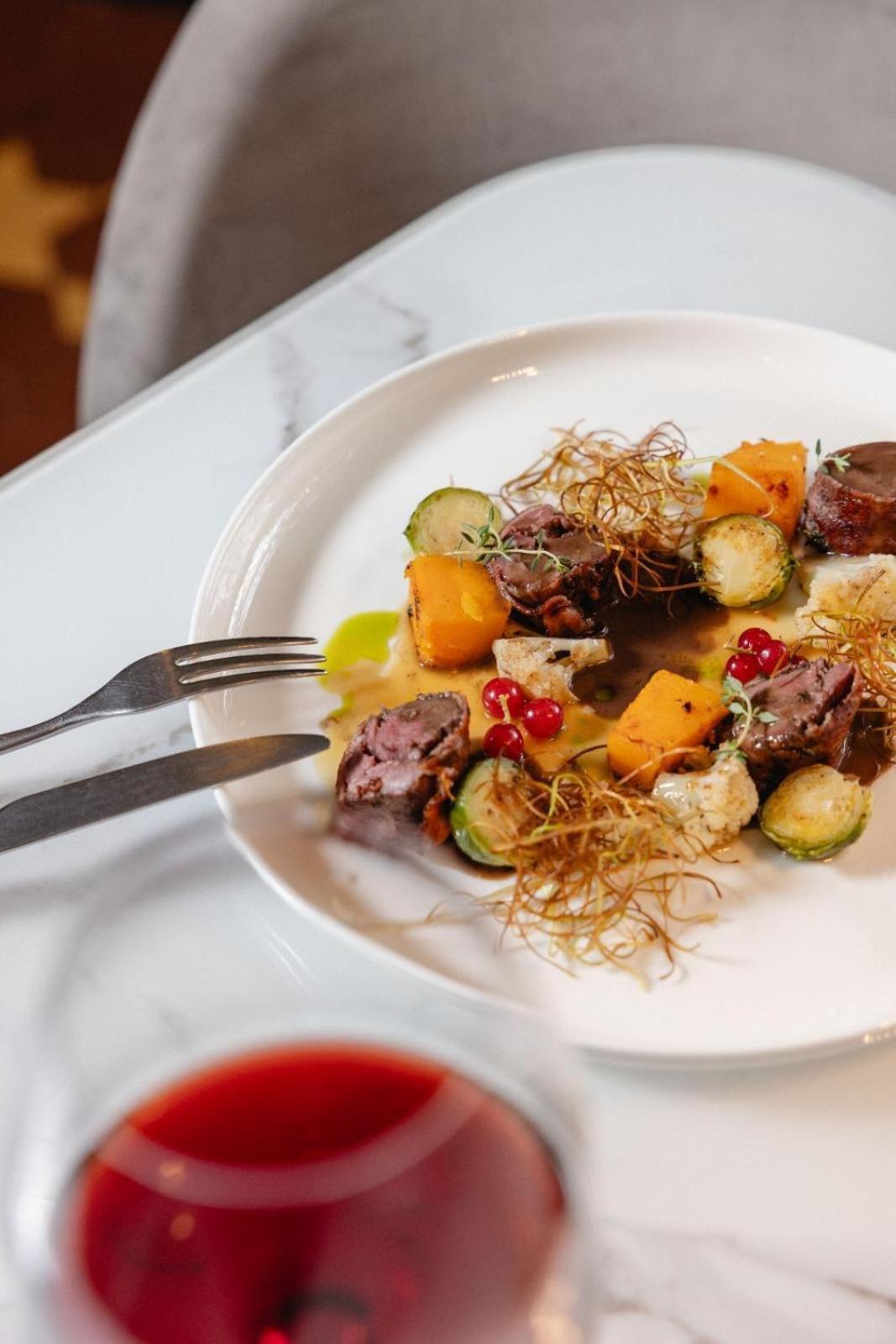 Terra Hotel Boutique Tirano Ngoại thất bức ảnh
