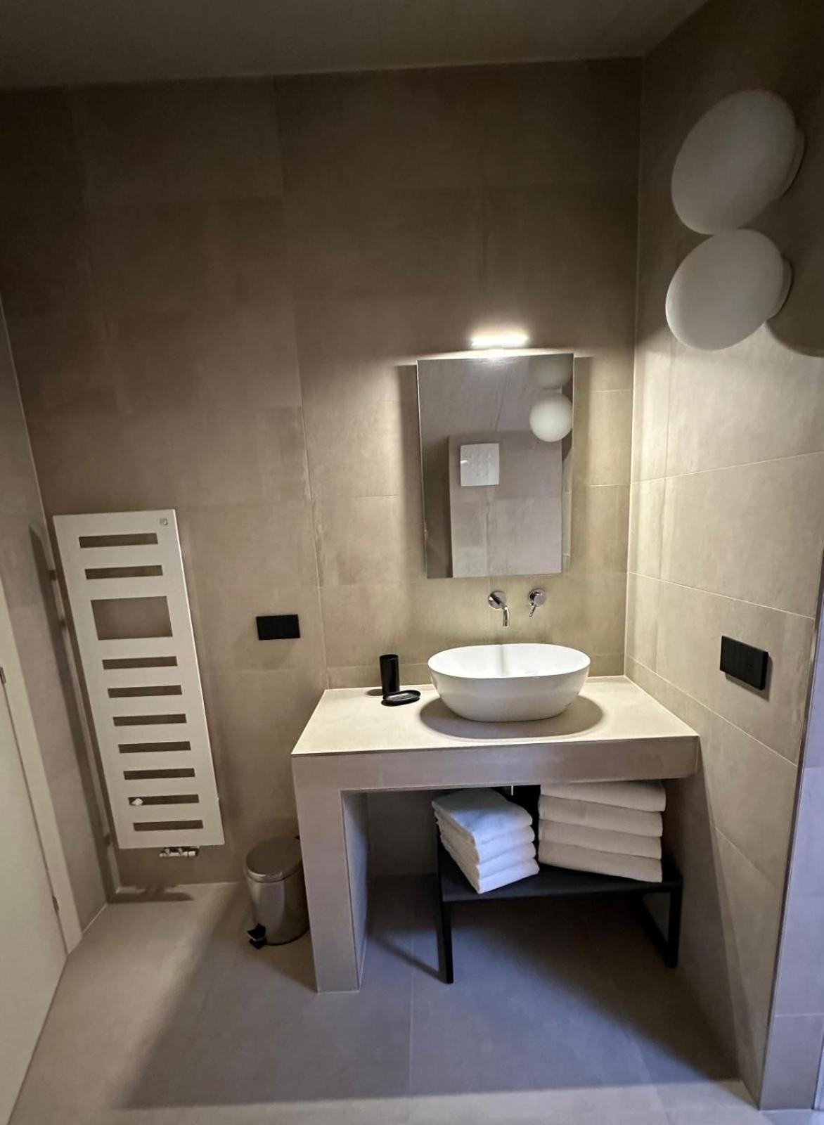 Terra Hotel Boutique Tirano Phòng bức ảnh